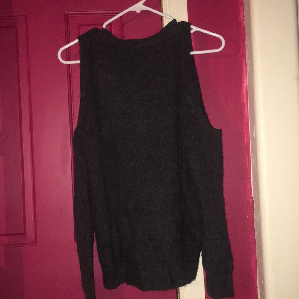 Grey Missing Shoulders Sweater